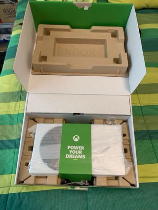 Xbox Series S + 2 controller + scatole