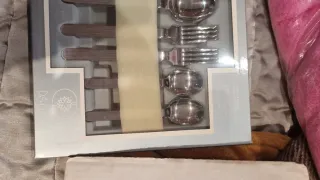 Juego de cubiertos de metal