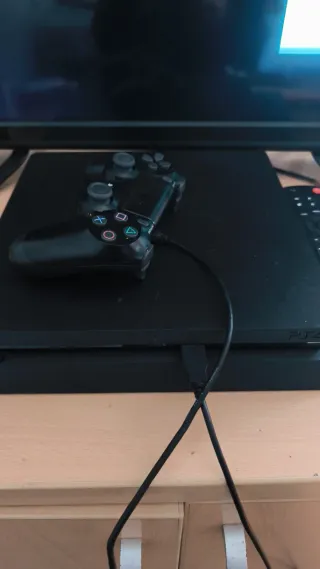 Consola Sony PS4 Negra