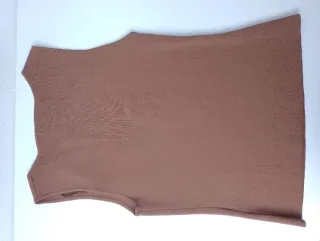 Top Zara Tricot Camel detalles Metal Talla S