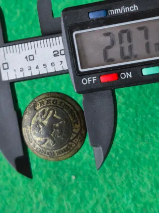 Botón KINGS OWN REGIMENT Guerra Independencia