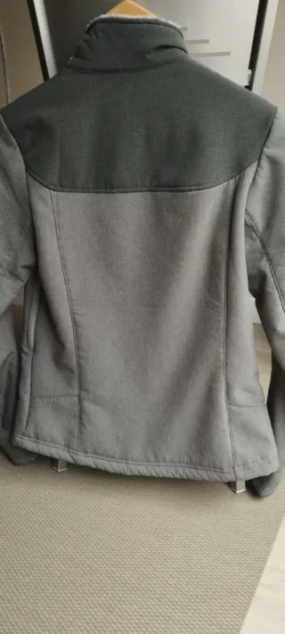 Chaqueta senderismo Quechua gris/verde