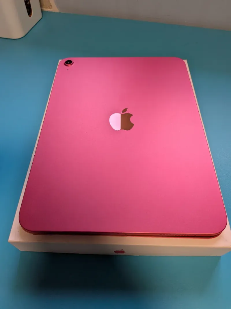 iPad 11 (2025) Chip A16 128GB Rosa + Funda