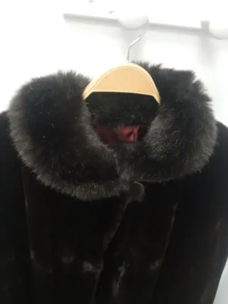 Abrigo de pelo marrón Creations Paris