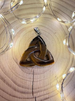 Colgante Triqueta Ojo de Tigre