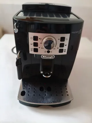 Cafetera Delonghi Magnifica S