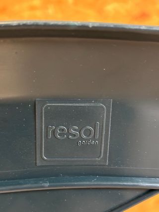 18 Sillas apilables de plástico verde