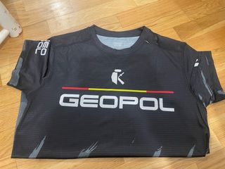 Camiseta Geopol Negra Talla M