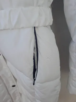 Plumífero Desigual Blanco con Capucha