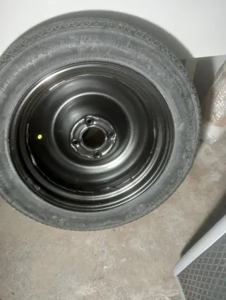 Rueda de emergencia Peugeot 2008