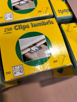 Lote de 20 cajas 250 Clips para Lambris + Clavos