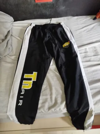 Chándal Nike TN Negro y Blanco