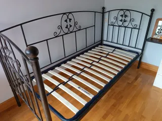 Cama divan de forja