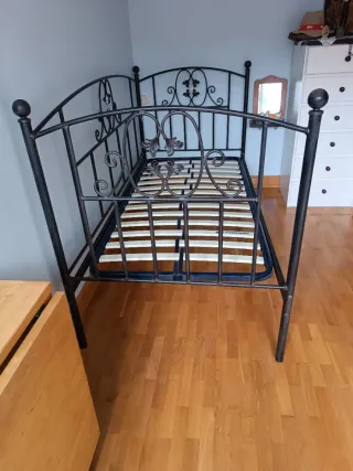 Cama divan de forja