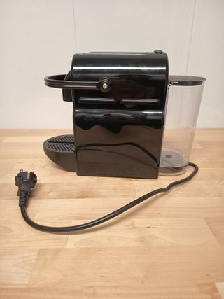 Cafetera Nespresso Inissia 19 bares