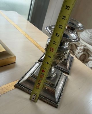 Par de Candelabros de Plata