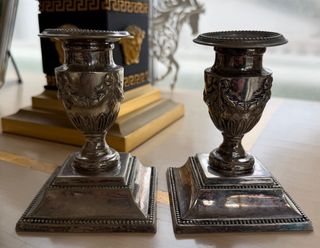 Par de Candelabros de Plata