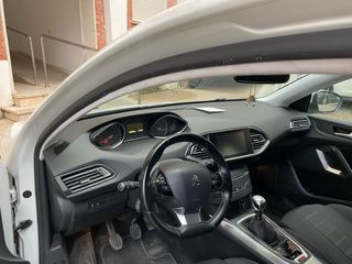 Peugeot 308 SW 1.6 HDI, 120 CV, modelo Allure