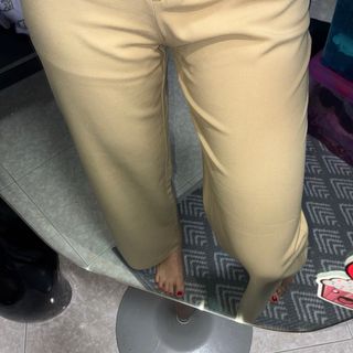 Pantalón beige de vestir