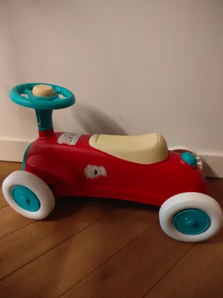 Coche correpasillos infantil rojo