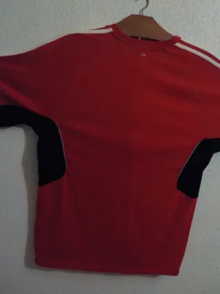 Camiseta Adidas Deportiva Roja