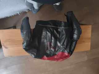 Chaqueta moto Dainese cuero Talla 54. Talla L