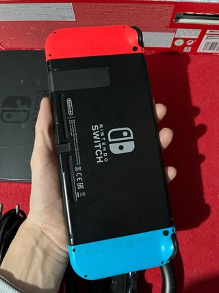 Nintendo Switch Console + Accessori