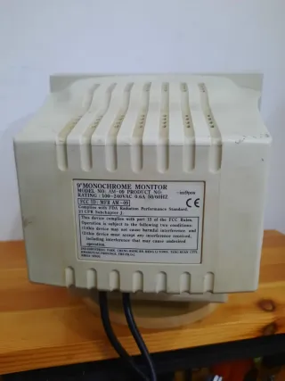 Monitor Vintage Initialtech Beige