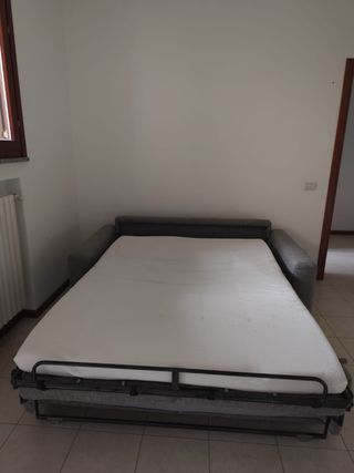 divano letto poltronesofà colore grigio