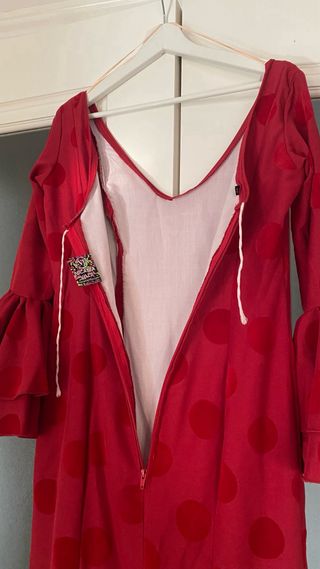 Traje de flamenca rojo con lunares