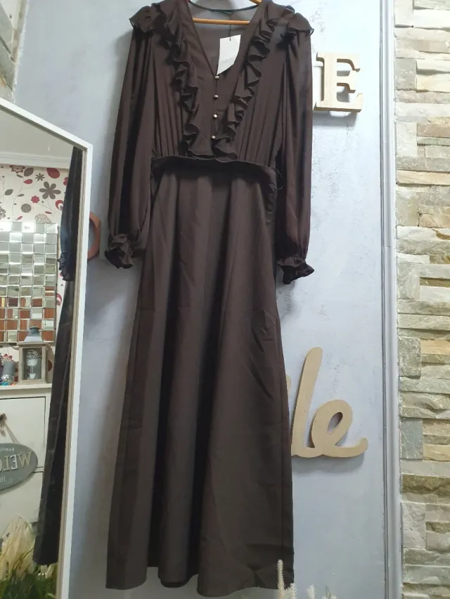 Vestido Zara Marrón Volantes midi