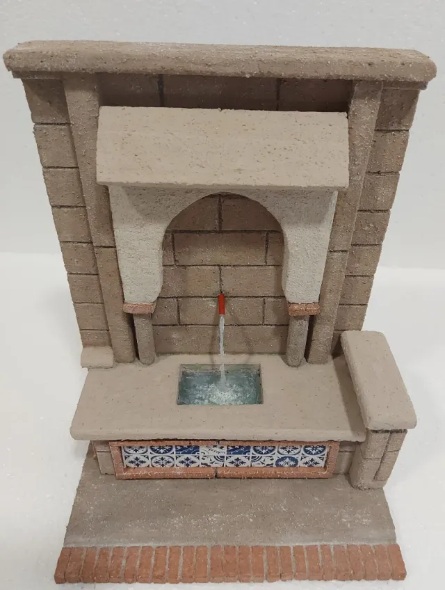 Fuente artesanal para figuras hasta 16cm