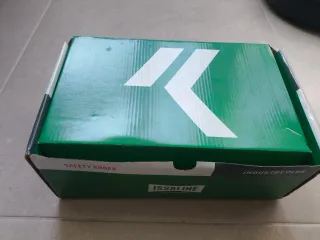 Botas de seguridad Isaline negras y rojas