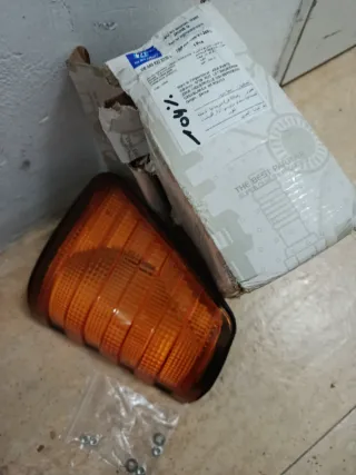 Intermitente Mercedes 207/208/210 Naranja