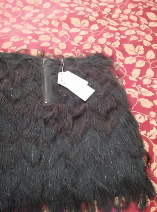 Falda de flecos negra