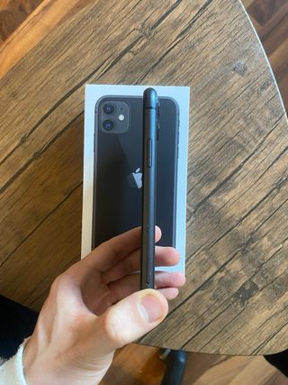 iPhone 11 64GB 98% Batería IMPECABLE + Caja