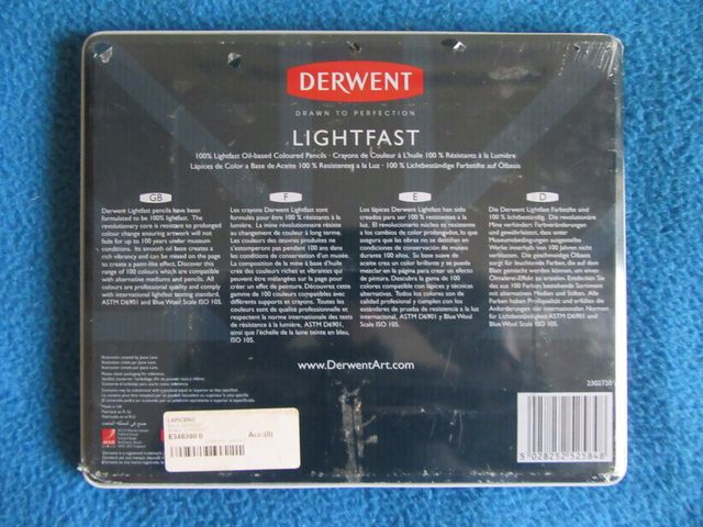 24 Lápices Derwent Lightfast Profesionales