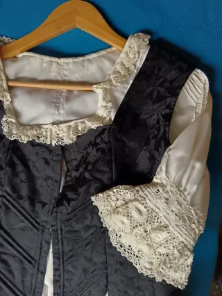 Traje Fallera Huertana Negro y Dorado