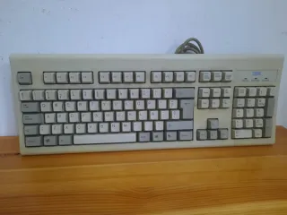 Teclado Vintage IBM Beige