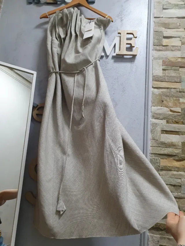 Vestido con lino Zara Beige