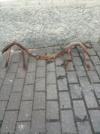 Ubio antiguo de hierro