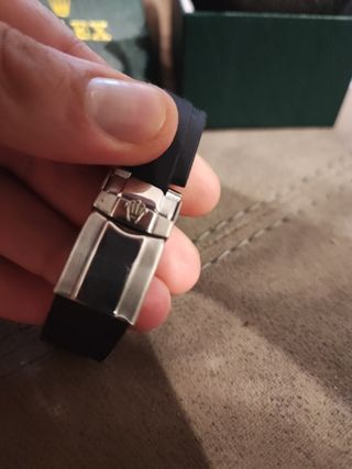 Reloj  Negro y Plateado