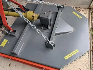 Desbrozadora de cadenas para tractor