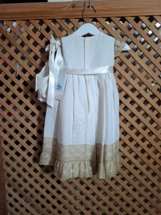 Vestido de bautizo con capota