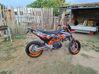 KTM 690 SMC 2012 Supermotard