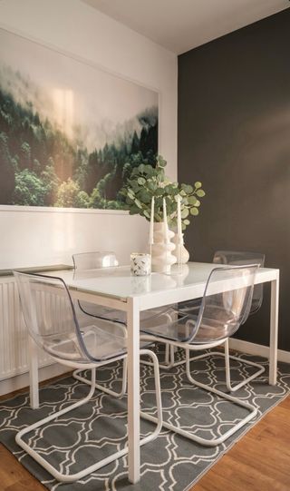 Lote 4 Sillas Transparentes y Blancas