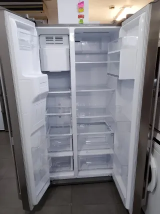 Nevera Electrolux Acero Inoxidable tipo americana