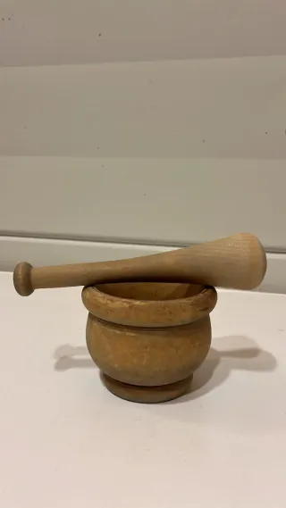 Mortero di cucina in legno 10x8cm