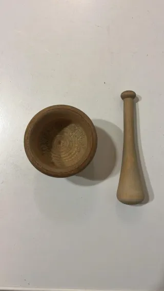 Mortero di cucina in legno 10x8cm