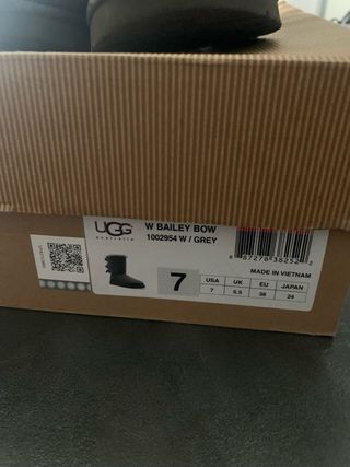 UGG grigi con fiocchi